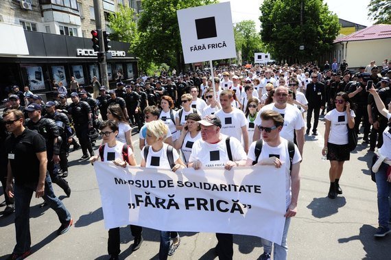 Стычки во время марша ЛГБТ-сообщества в Кишиневе