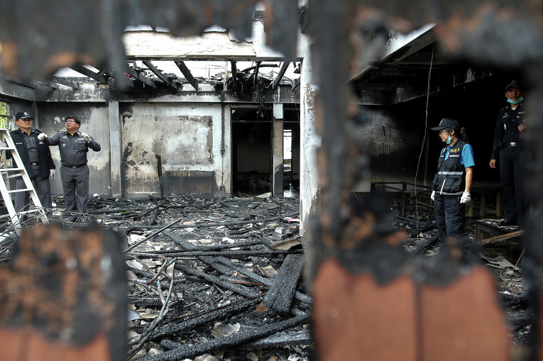 Пожар в интернате Таиланда: 17 погибших девочек
