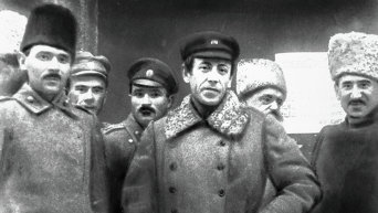 Симон Петлюра (в центре) со своим штабом. Архивное фото