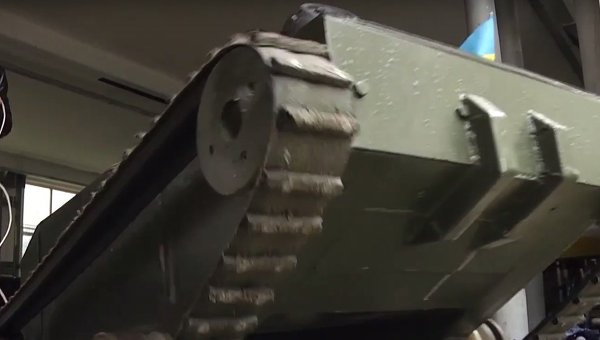 Беспилотный мини-танк