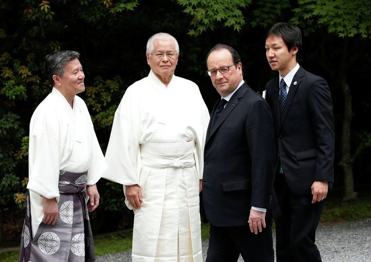 Франсуа Олланд в ходе саммита G7 в Японии