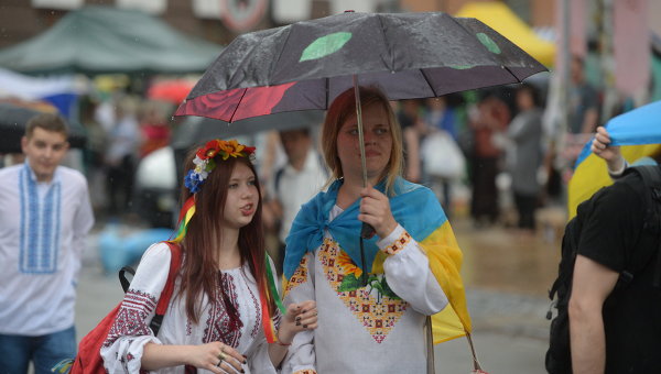Марш вышиванок в День Киева