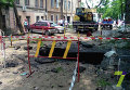 В Одессе прорвало трубу теплосети: из-под земли забил 10-метровый фонтан