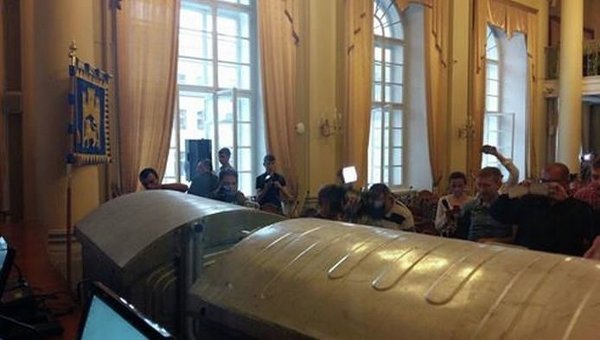 Мусорные баки в зале заседания Львовского горсовета