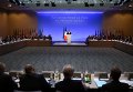 Франсуа Олланд выступает в Париже