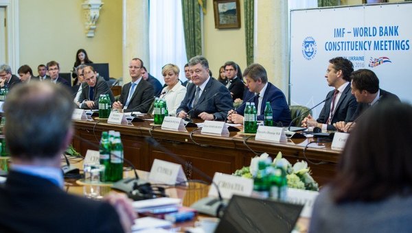 Петр Порошенко принял участие в заседании региональной группы МВФ и Всемирного банка