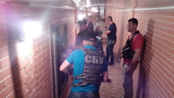 Под домом первого замглавы Николаевской обладминистрации Николая Романчука обнаружили сеть тоннелей с сокровищами.