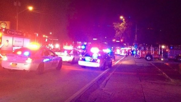 Полиция на месте стрельбы в Орландо