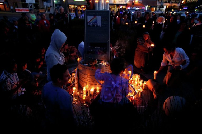 В Сан-Диего почтили память жертв в Орландо