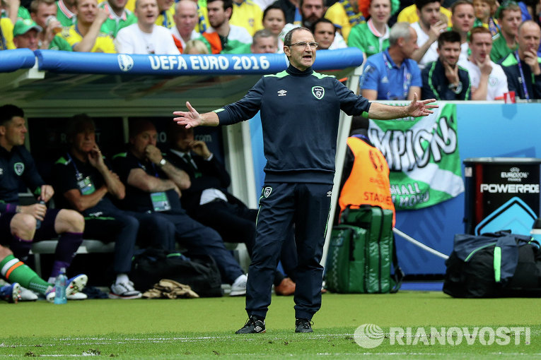 Главный тренер сборной Ирландии Мартин О'Нилл во время матча группового этапа чемпионата Европы по футболу - 2016 между сборными командами Ирландии и Швеции.