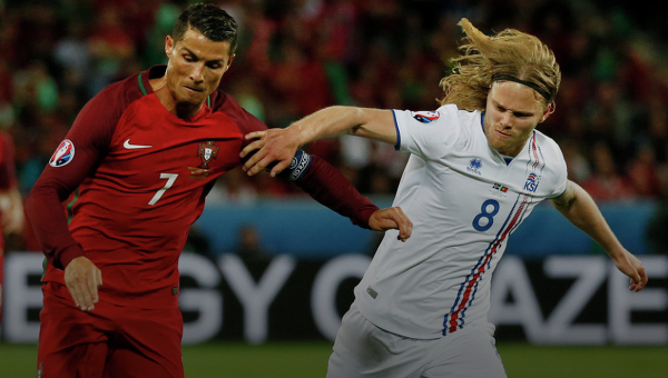Сборные Португалии и Исландии сыграли вничью в матче ЧЕ-2016