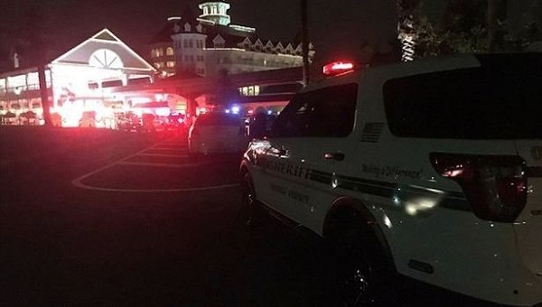 Полиция в парке у курортного отеля Walt Disney World в США, где аллигатор утащил ребенка