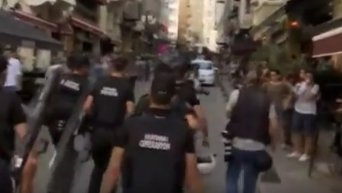 Гей-парад в Стамбуле. Слезоточивый газ и резиновые пули. Видео