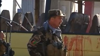 В Кабуле взорван микроавтобус с госслужащими. Видео