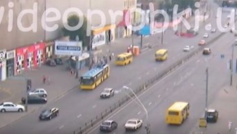 ДТП в Киеве на Петровке. Видео