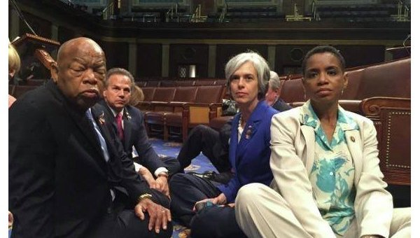 Сидячий протест демократов в конгрессе США