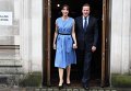 Дэвид Кэмерон с женой Самантой после голосования на референдуме о членстве Великобритании из ЕС