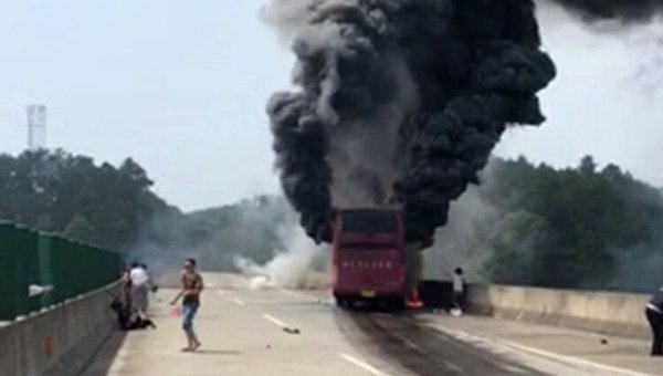 В Китае сгорел автобус