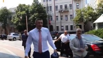 Виталия Кличко не пустили в Раду. Видео