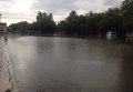 В Донецке из-за сильного ливня затопило дороги
