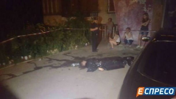 В Киеве нашли тело мужчины с огнестрельными ранениями