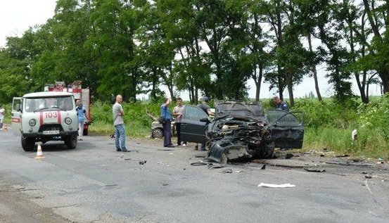 Последствия ДТП с участием авто СБУ в Кировоградской области