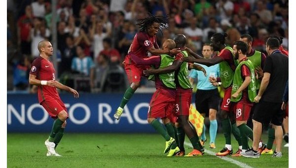 Матч между сборной Польши и сборной Португали