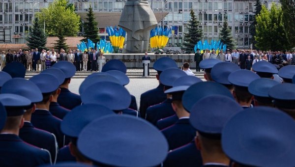 Петр Порошенко на торжествах по случаю 95-летия Академии МВД Украины