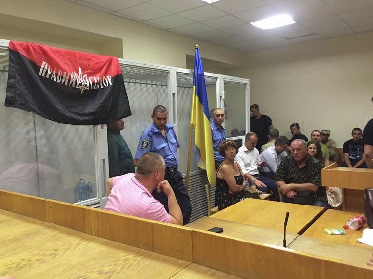 В суде из-за ареста командира Савченко разгорелся конфликт