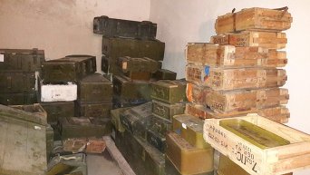 На базе полка Днепр-1 нашли рекордное количество нелегального оружия из АТО