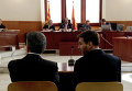 Аргентинский футболист Барселоны Лионель Месси вместе со своим отцом Хорхе Месси приговорен судом в Испании к 21 месяцу тюрьмы за уклонение от уплаты налогов.