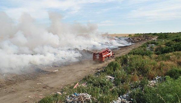 Пожар на мусорной свалке под Николаевом
