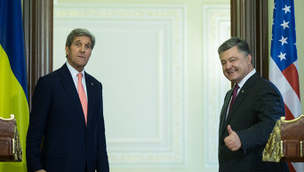 Петр Порошенко и Джон Керри 7 июля 2016 года