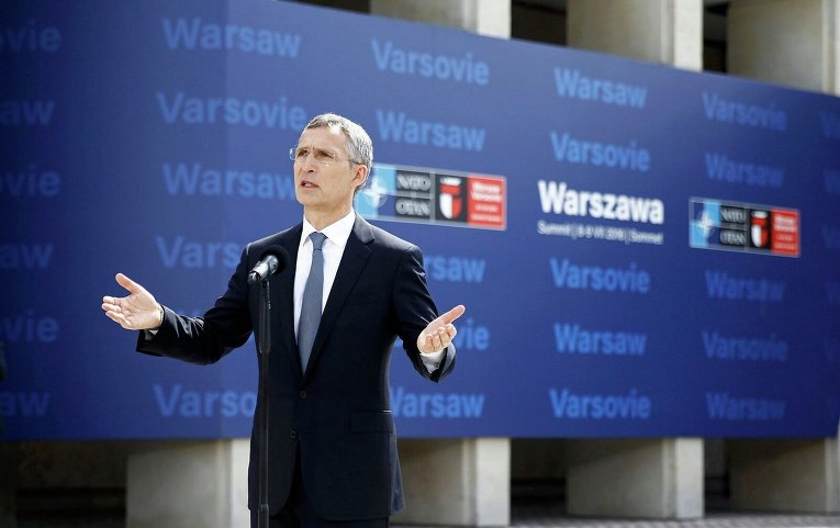 Генсек НАТО Йенс Столтенберг на саммите НАТО в Варшаве