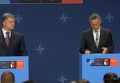 Брифинг Порошенко и Столтенберга на саммите НАТО. Видео