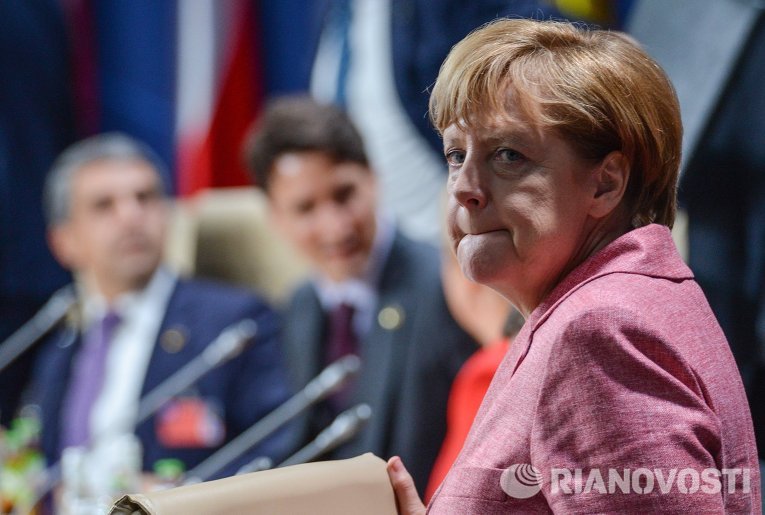 Федеральный канцлер Германии Ангела Меркель на саммите НАТО в Варшаве