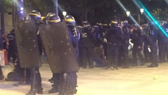 Столкновения полиции и фанатов в Париже
