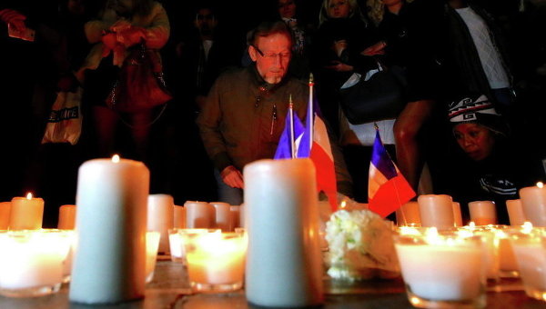 Франция скорбит по погибшим при теракте в Ницце