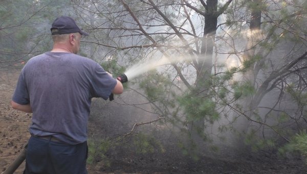 Тушение пожара на военном полигоне в Черниговской области