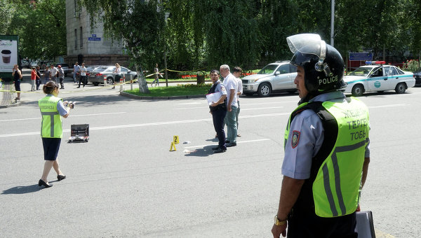 Нападение на полицейских в Алма-Ате