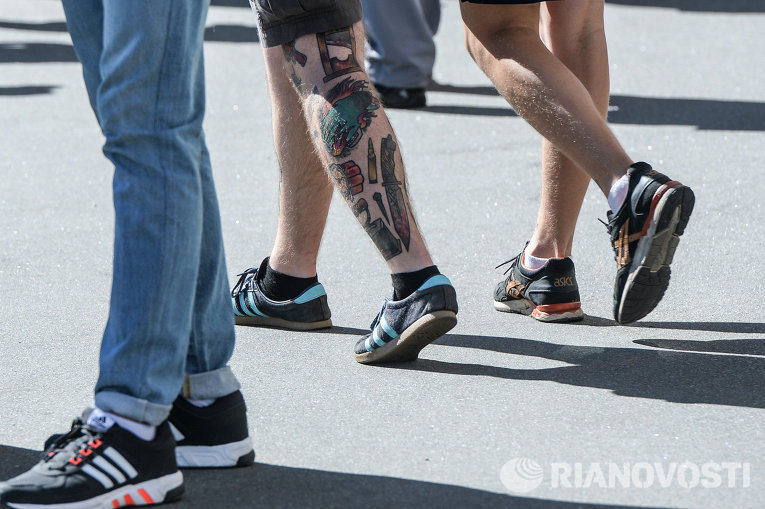 Антитарифный протест Азова в Киеве: марш татуировок
