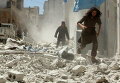 Разрушенные зданий ударами с воздуха в городе Идлиб, Сирия