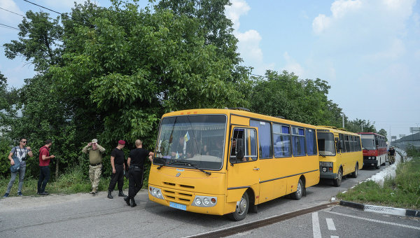 Автобусы для участников Крестного хода
