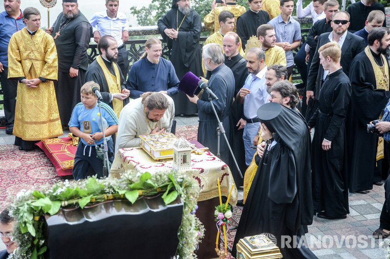 Крестный ход и молебен в Киеве