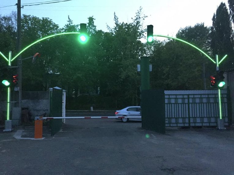 Подвесные светофоры в Киеве