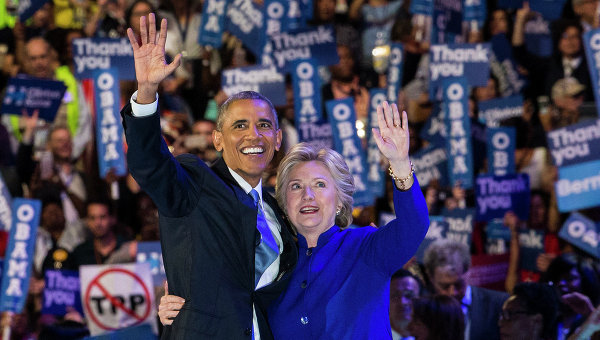 Барак Обама и Хиллари Клинтон. Архивное фото