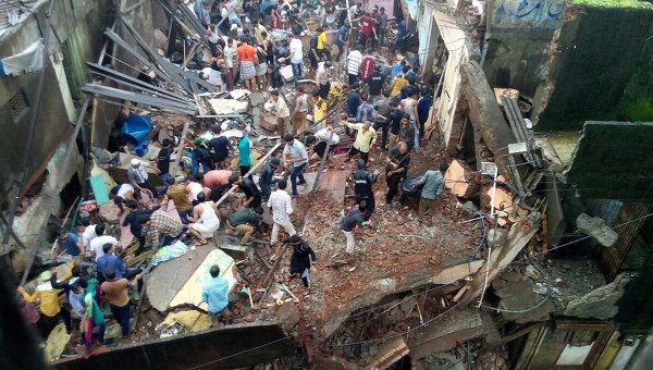 Обрушение здания в Индии