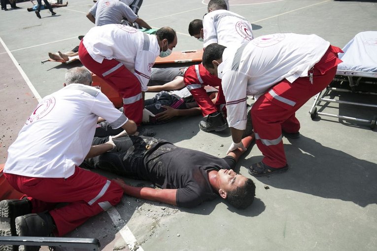 Учения палестинских спасательных команд в Секторе Газа.