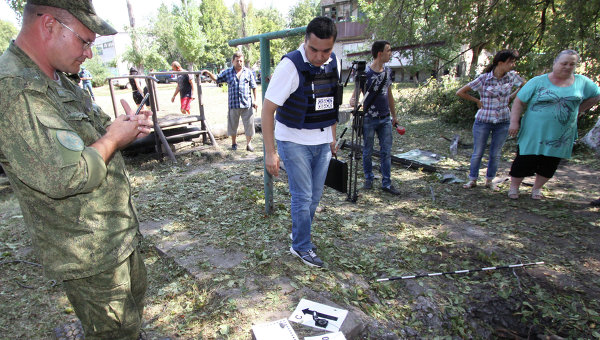 Последствия обстрела Ясиноватой в Донбассе. Архивное фото