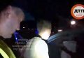 ДТП на Столичном шоссе в Киеве, в котором пострадали двое полицейских. Видео